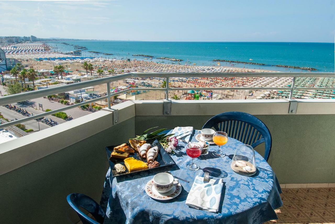 Hotel Nettuno Cattolica Exterior foto