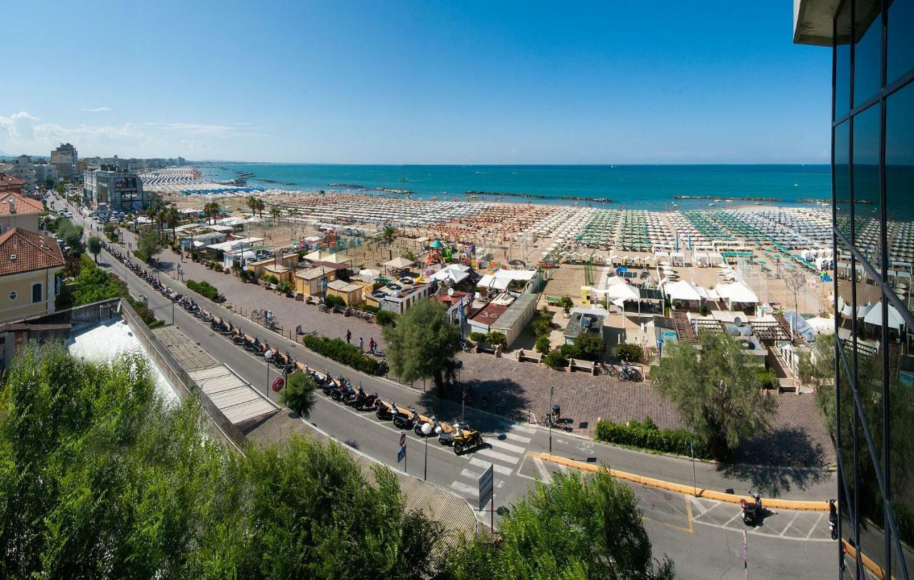 Hotel Nettuno Cattolica Exterior foto